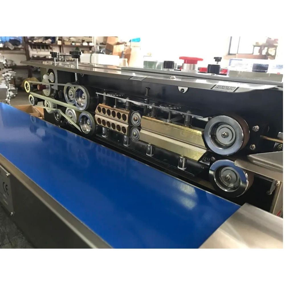 Packtech Konveyörlü Poşet Yapıştırma Makinesi - Konveyörlü | Boyalı - Görsel 3